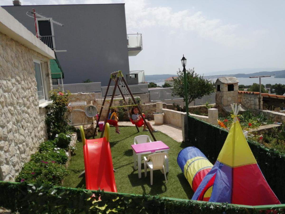 Apartments Marina Trogir Exterior photo
